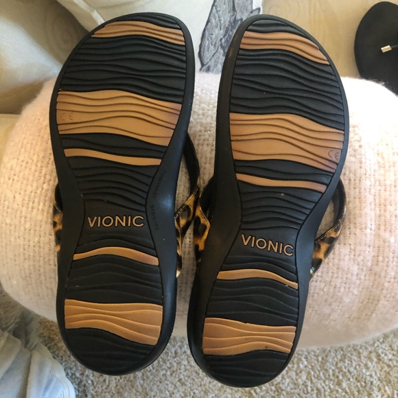 Vionic Leopard-Pattern Sandals - Black & Brown - Picture 3 of 6